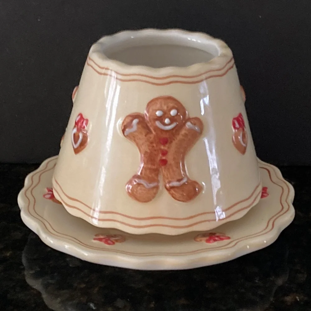 Valerie Parr Hill Gingerbread Man & Hearts Plate & Shade Topper/Holiday/NEW!